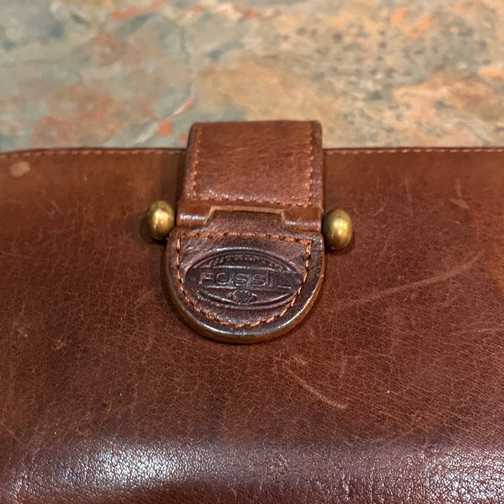Vintage Fossil Brown Leather Wallet 6” wide X 3.6” long. - Picture 2 of 5